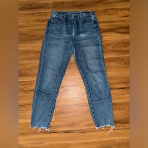American Eagle Light Wash Mom Jean